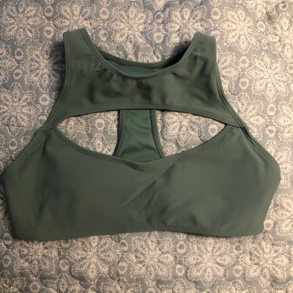 Brand new never worn bikini top